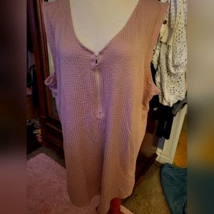 NWT Lularoe Rachael V Neck Zipper Sleeveless Shirt 3XL SOLID SOFT COLOR